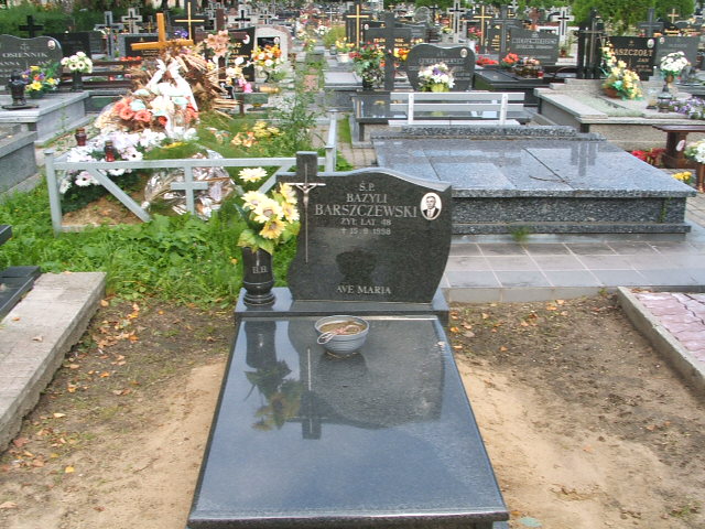 Grób Bazyli Barszczewski