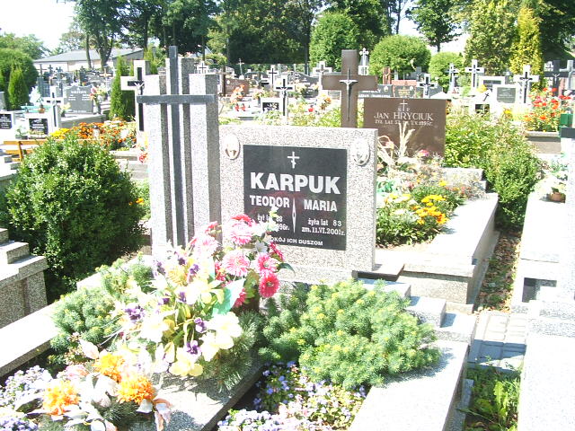 Grób Maria Karpuk